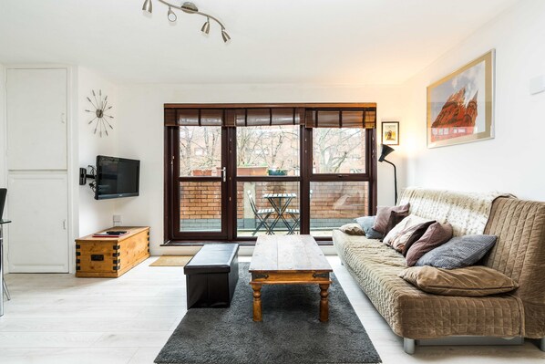 Apartment | Living area