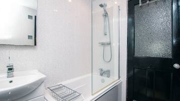 Apartment | Bathroom
