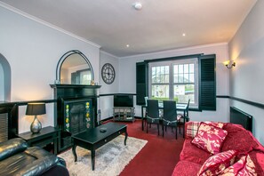 Apartment | Living room