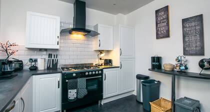 Cosy & Central 2Bd Apartment Milngavie, Glasgow