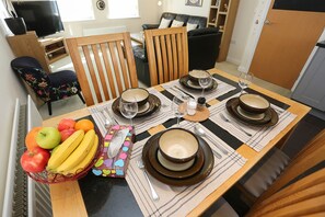 Apartment | Dining room