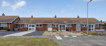 Amazing Beachside 2Bd Family Home With Garden