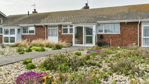 Unclassified image, 1 of 77, button - Amazing Beachside 2Bd Family Home With Garden (Margate)