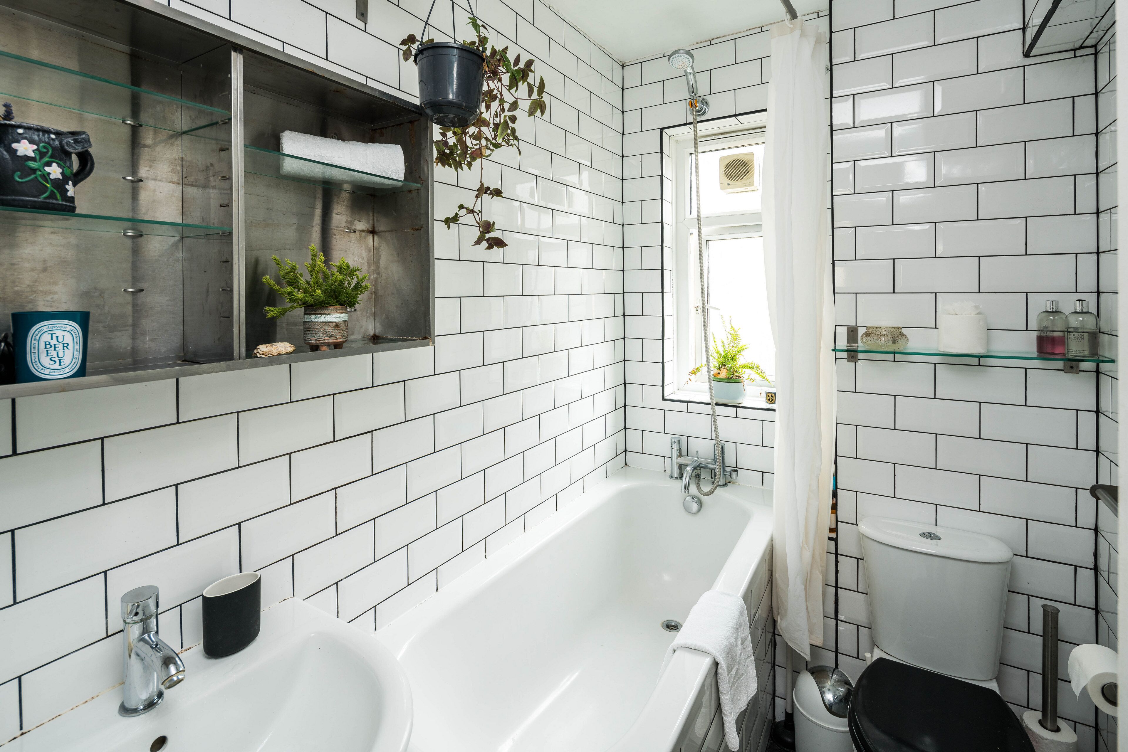Apartment | Bilik Mandi | Tab mandi 
