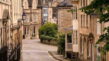 Apartment | Street view