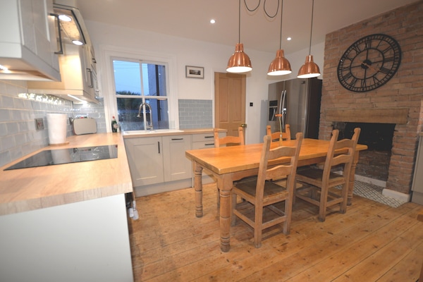 House | Dining room