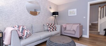 Elegant Ludlow Haven: 4Bed Ultimate Tranquility