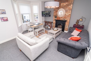 Apartment | Living room