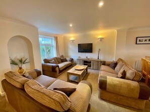 House | Living room
