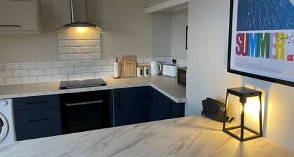 Comfy 1Bd Retreat In The Heart Of Alderley Edge