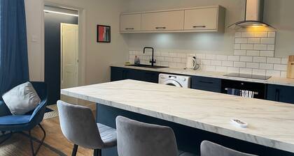 Comfy 1Bd Retreat In The Heart Of Alderley Edge