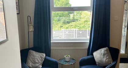Comfy 1Bd Retreat In The Heart Of Alderley Edge