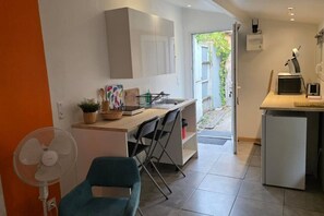 Fridge, microwave, coffee/tea maker, toaster
