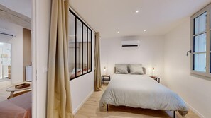 1 室のベッドルーム、防音設備、WiFi (無料)、ベッドシーツ