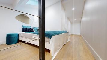 1 slaapkamer, een strijkplank/strijkijzer, gratis wifi, beddengoed