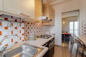 Apartment (1 Bedroom) | Private kitchen | Microwave, oven, electric kettle, highchair
