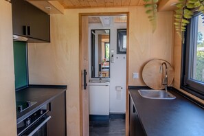 Fridge, microwave, oven, dishwasher - Group accommodation for 40 guests (Scherpenzeel (FR))