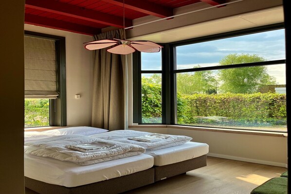 10 habitaciones, wifi gratis y ropa de cama 