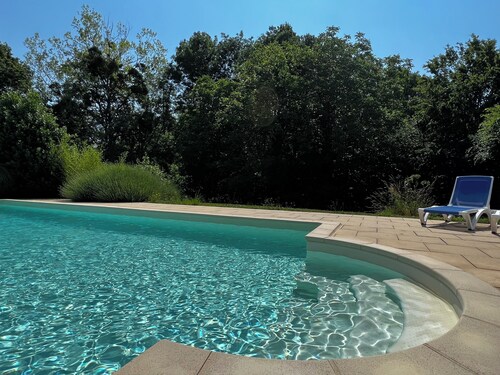 La Taupinière - Elegant Cottage in a Beautiful Garden - Swimming Pool - Tennis