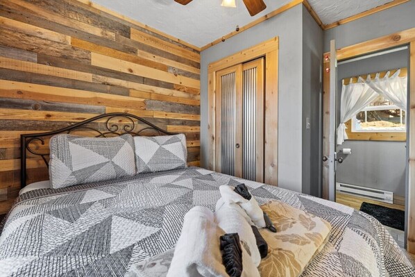 1 habitación, escritorio, wifi y ropa de cama
