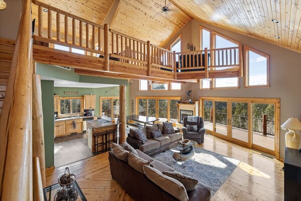 Télévision, cheminée