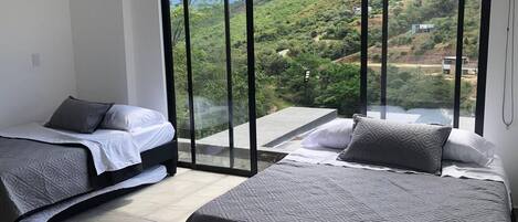 5 bedrooms, internet, wheelchair access