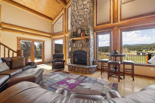 Golf Course, Sleeps 12, Garage