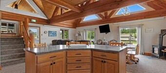 Creekside Gem at Sheridan Lake