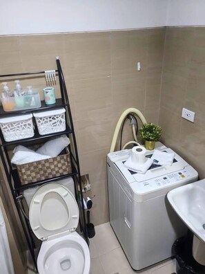 Towels - The Golden Shore Suites (Pasay City)