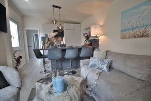 Televisión, tenis de mesa y estéreo