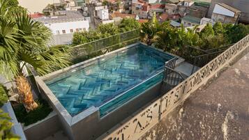 Rooftop pool