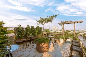 Rooftop terrace - La Siesta Premium Lakeside (Hanoi)