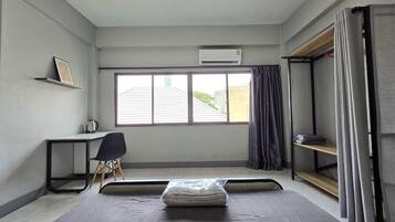 Superior Double Room, City View | Desk, free WiFi, bed sheets