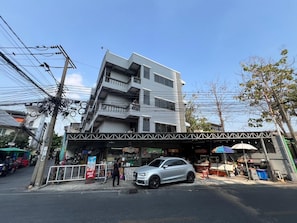 Depan hartanah