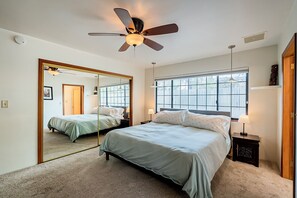 3 bedrooms, desk, iron/ironing board, travel cot - Family & Pet Friendly Desert Haven in Central Tucson (Tucson)