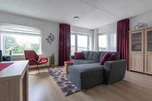 คอมฟอร์ทอพาร์ทเมนท์, 2 ห้องนอน | ห้องนั่งเล่น