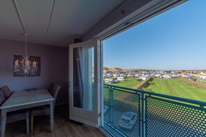 엘리트 아파트, 침실 2개 | 다이닝