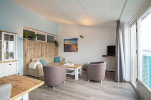 Apartemen Comfort, 2 kamar tidur | Ruang keluarga