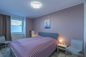 Apartamento luxo, 2 quartos | 6 quartos, individualmente mobiliados