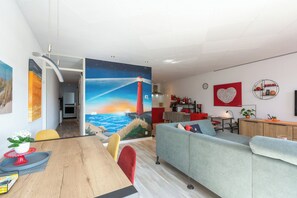 Leilighet – deluxe, 2 soverom | Spiseområde