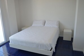 8 habitaciones, wifi y ropa de cama 