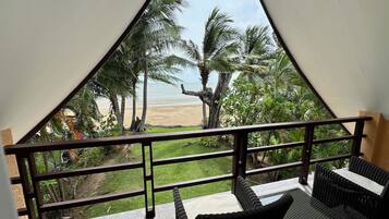 Vila superluxo, 4 quartos, de frente para a praia | Cofres nos quartos, Wi-Fi de cortesia