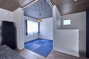 Blackout curtains, free WiFi, bed sheets