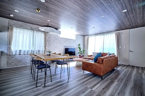 AileHouse A (Whole house) Non Smoking | Living area