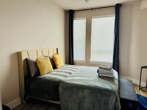 1 bedroom, WiFi, bed sheets