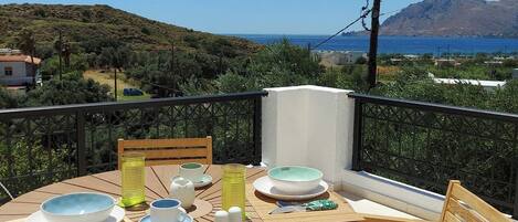 开间, 阳台, 海景 | 露台