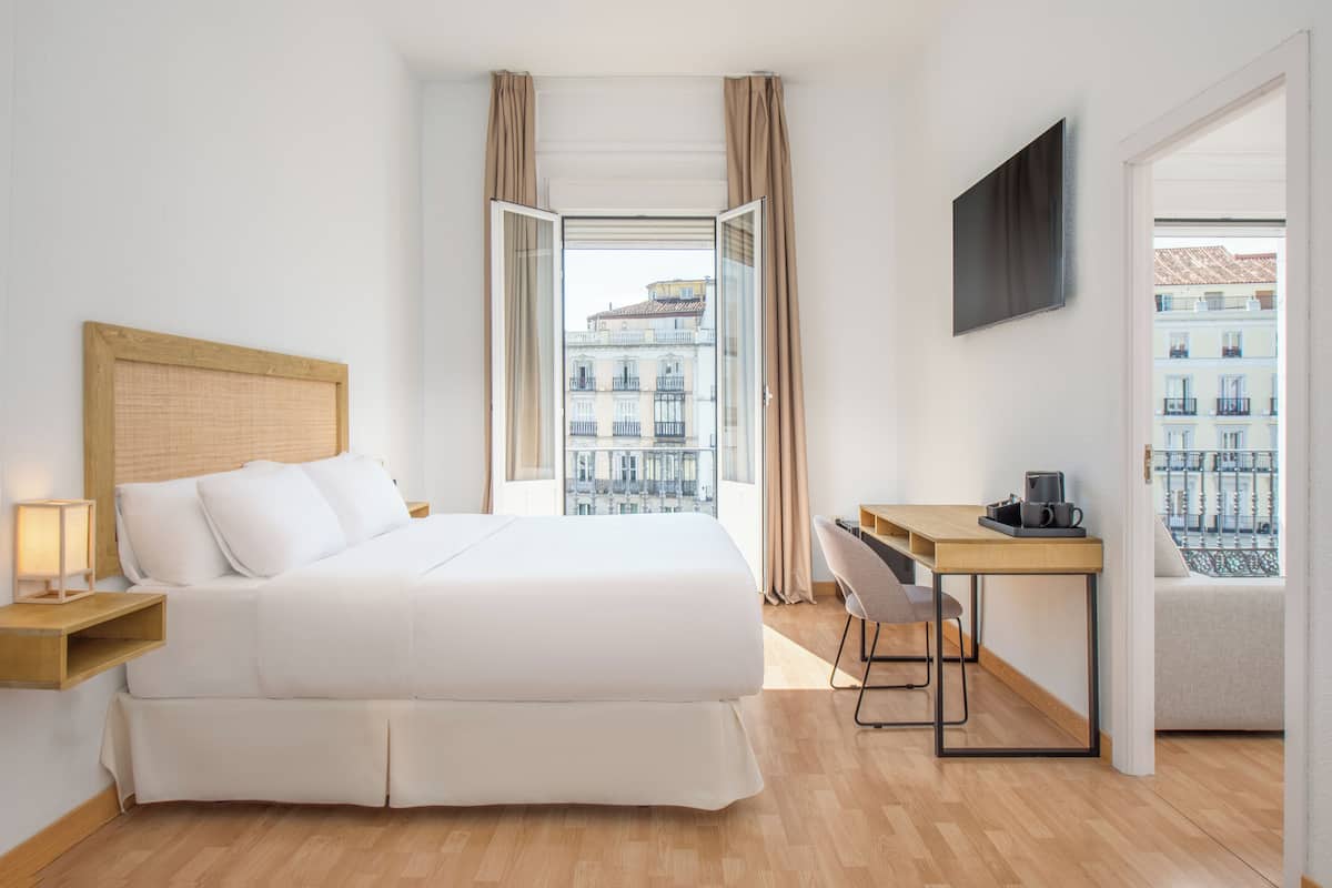 Minibar, in-room safe, blackout drapes, soundproofing