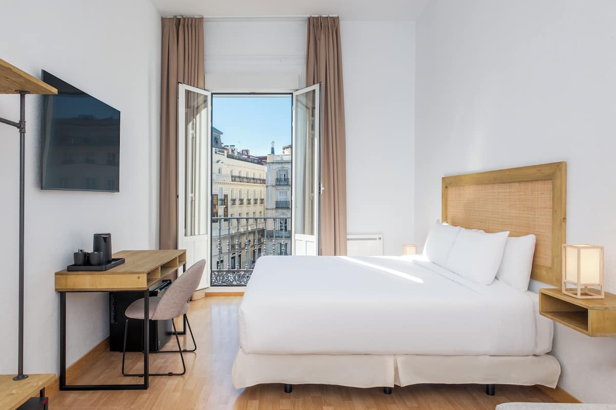 Minibar, in-room safe, blackout drapes, soundproofing
