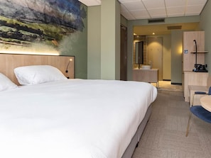 1 quarto, Wi-Fi de cortesia, roupa de cama