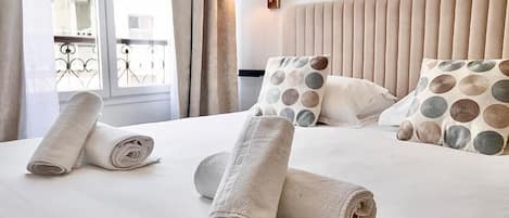 Individually decorated, soundproofing, iron/ironing board, free WiFi